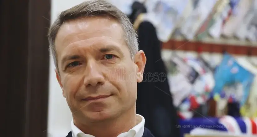 Vibo saluta il procuratore Falvo: «È stato un punto di riferimento, ha rafforzato la fiducia delle persone nelle istituzioni»\n