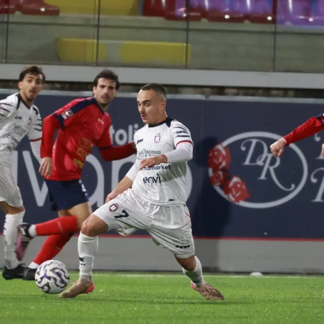 Verso la 28ª giornata: Cosenza a Bergamo, Crotone allo Scida contro il Foggia\n