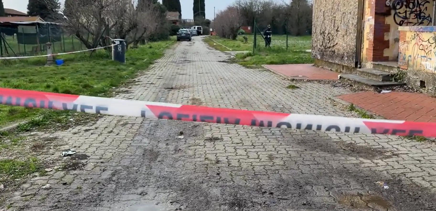 Scandicci, identificata la donna decapitata: c’era un cane a vegliarla.\u00A0L’ombra dei delitti del Mostro torna a inquietare Firenze\n