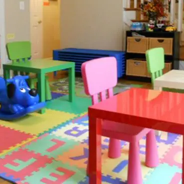 A Jonadi al via la realizzazione del nuovo asilo nido da 800mila euro, il sindaco: «Aiuterà a riqualificare l’intera area»\n