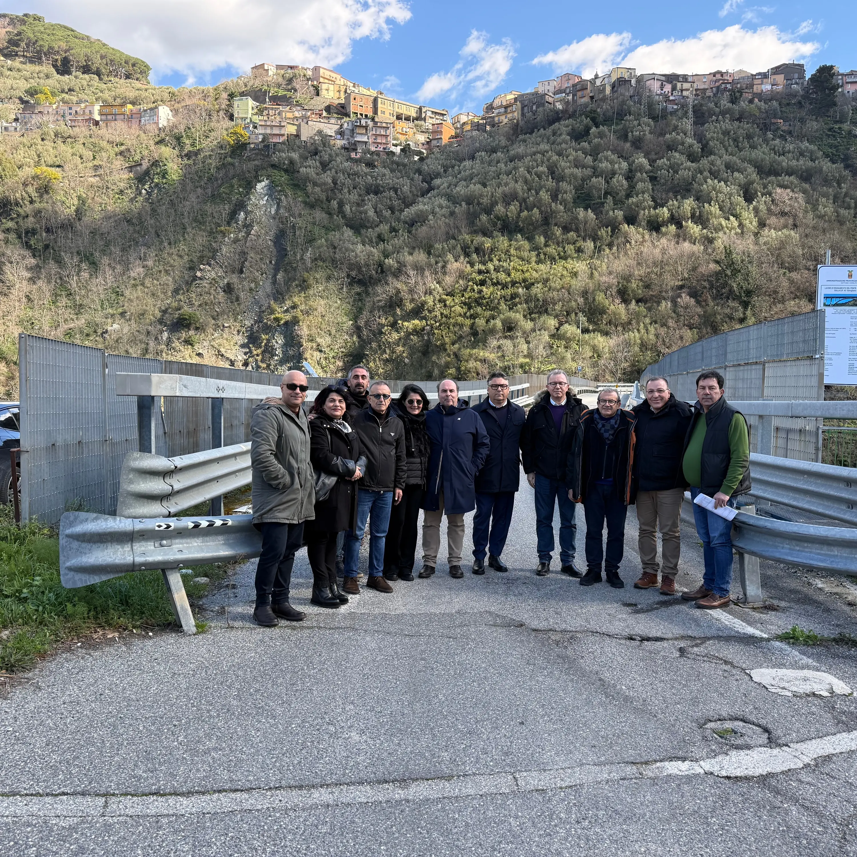 Ponte sul fiume Corace, la Provincia affida i lavori: al via il primo lotto del valore di 3 milioni di euro\n