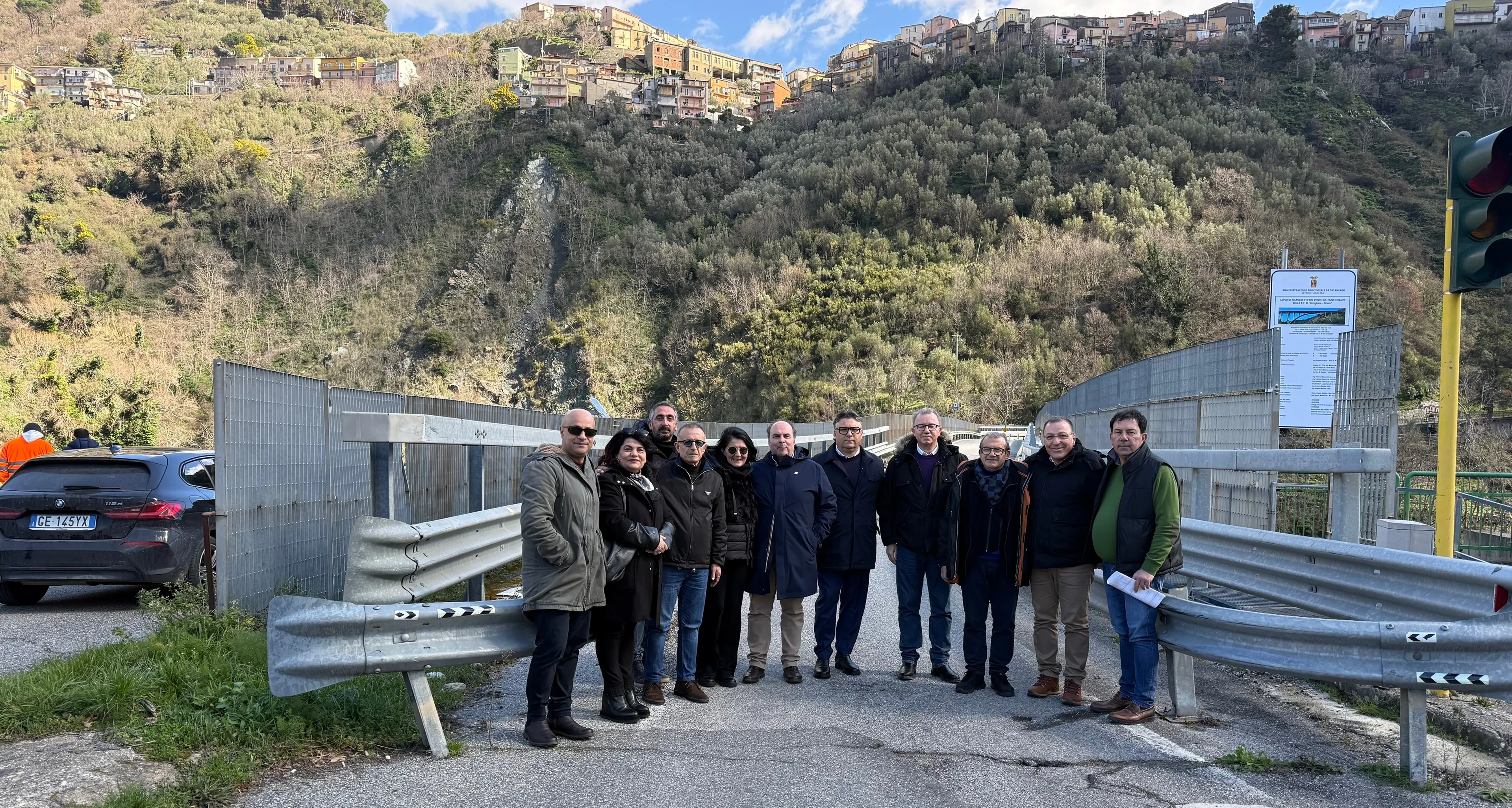 Ponte sul fiume Corace, la Provincia affida i lavori: al via il primo lotto del valore di 3 milioni di euro\n