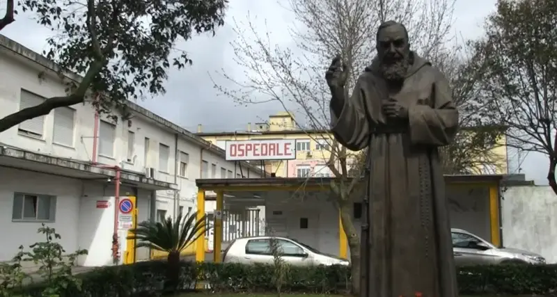 Risonanza magnetica fuori uso all’ospedale di Vibo, i comitati cittadini diffidano l’Asp: «Così da settimane, s’intervenga subito»\n