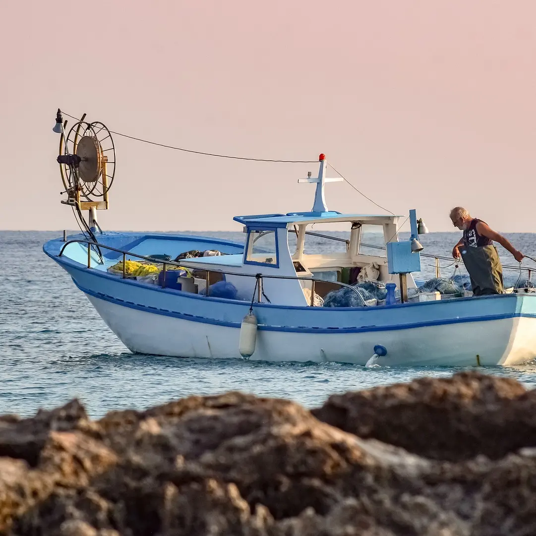 Il grido di dolore dei pescatori calabresi: «Settore in ginocchio. Aspettiamo interventi concreti»\n