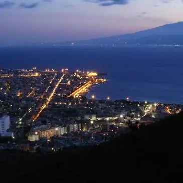 Archiviata la tempesta Reggio riparte tra teatro, cucina romana e Snow Party\n