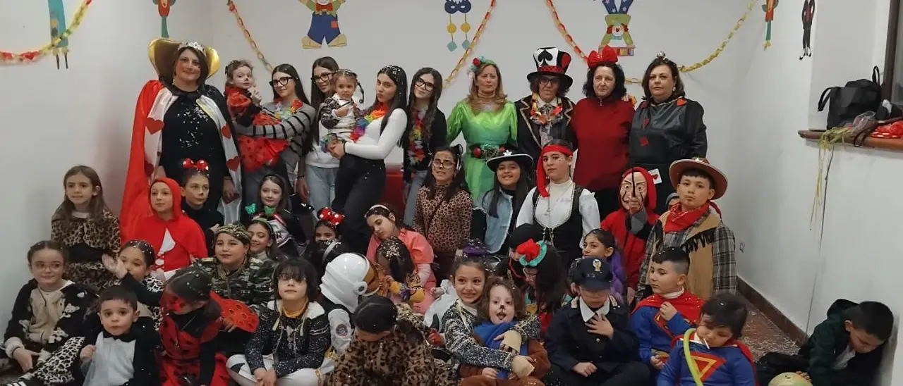 Soriano Calabro, la Pro Loco sfida il maltempo e regala sorrisi e allegria per la festa di Carnevale\n