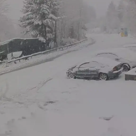 Il ciclone Pedro raggiunge la Calabria portando temporali e vento forte. Abbondanti nevicate su Sila e Pollino\n