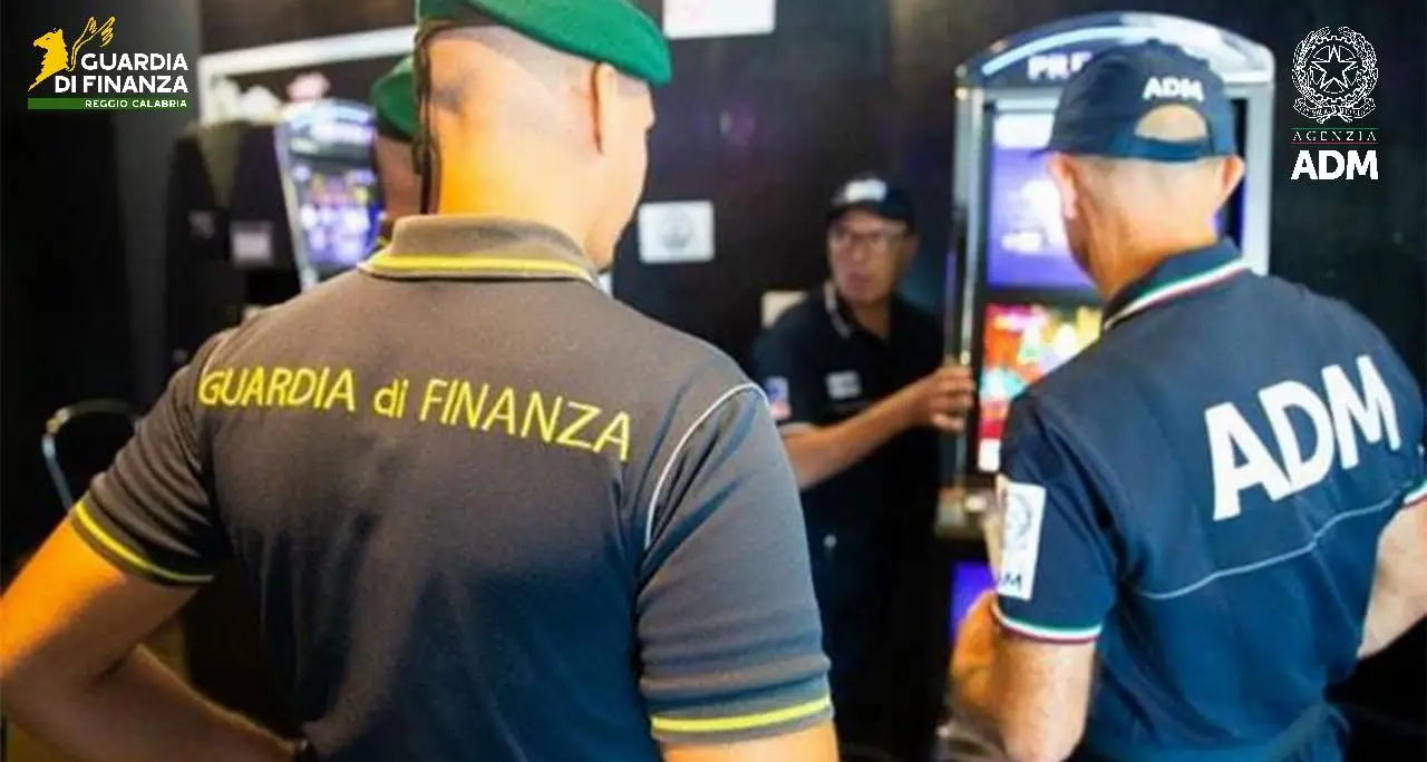 <p>Gioco d’azzardo, nel Vibonese bruciato <span style=\"color:hsl(0, 75%, 60%);\">più di mezzo miliardo</span> di euro in un anno. Libera: «Perfetto per la ‘ndrangheta»</p>