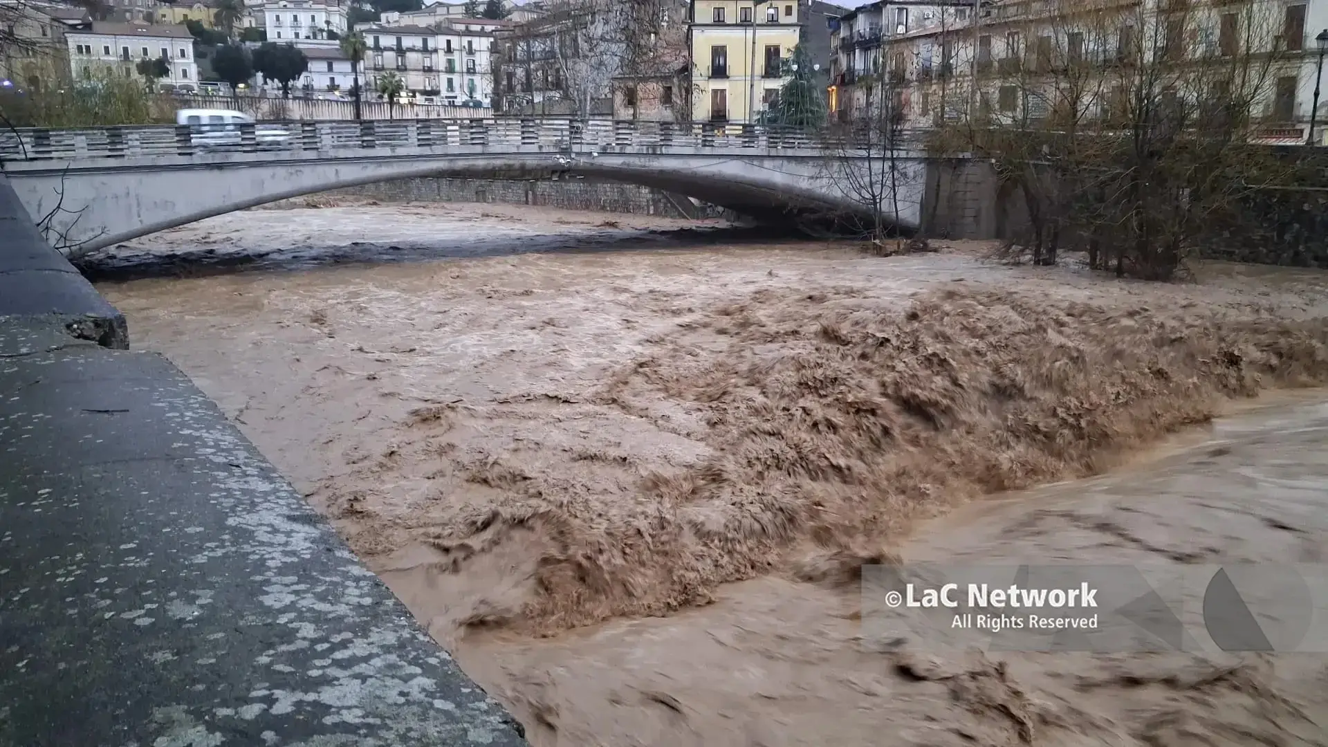 Cosenza, il comitato “Piazza Riforma”: «Dopo l’emergenza maltempo, si pensi ai quartieri\n