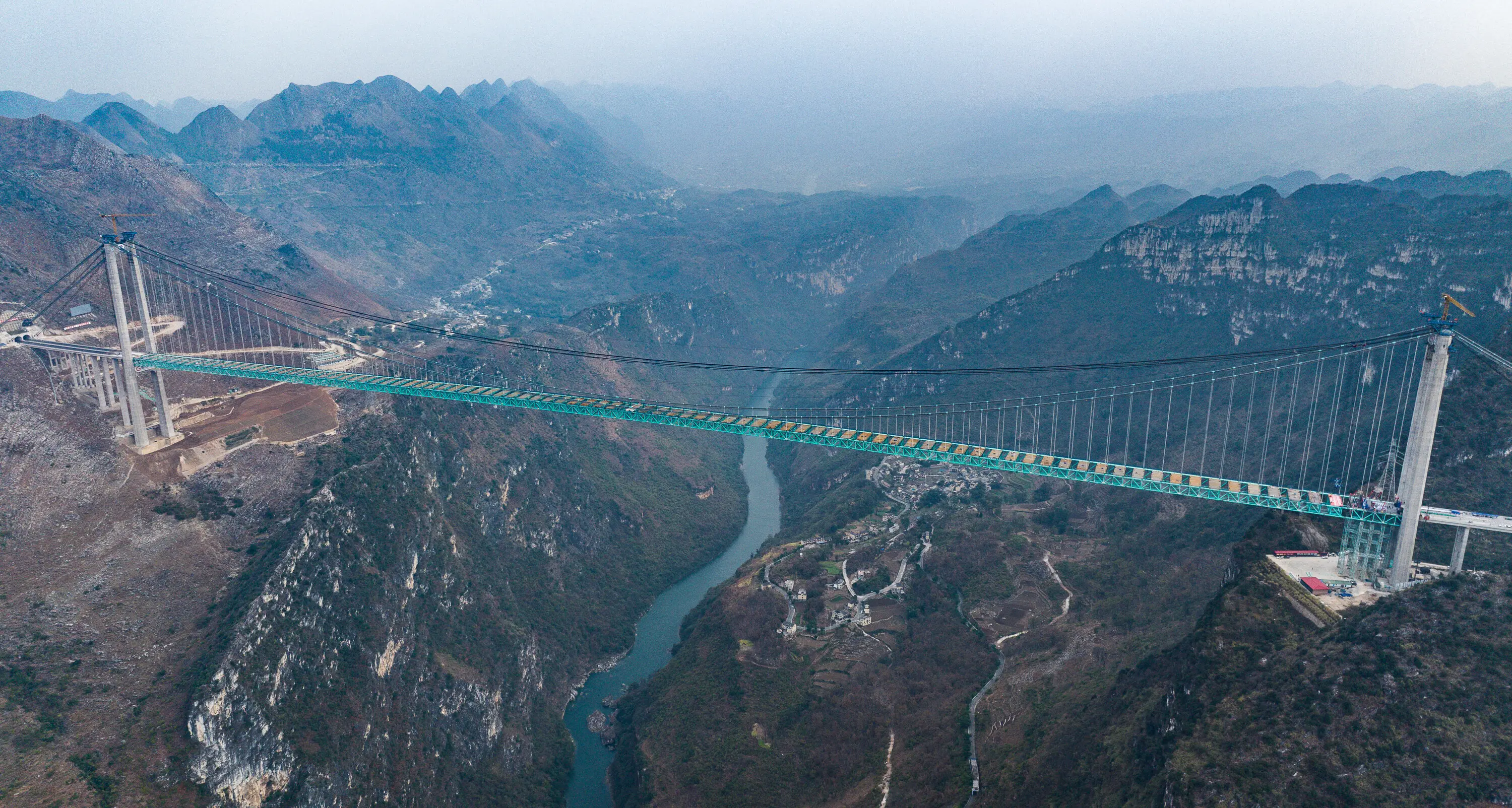Ponte sullo Stretto? In Cina sono bastati 3 anni per costruire quello più alto del mondo\n