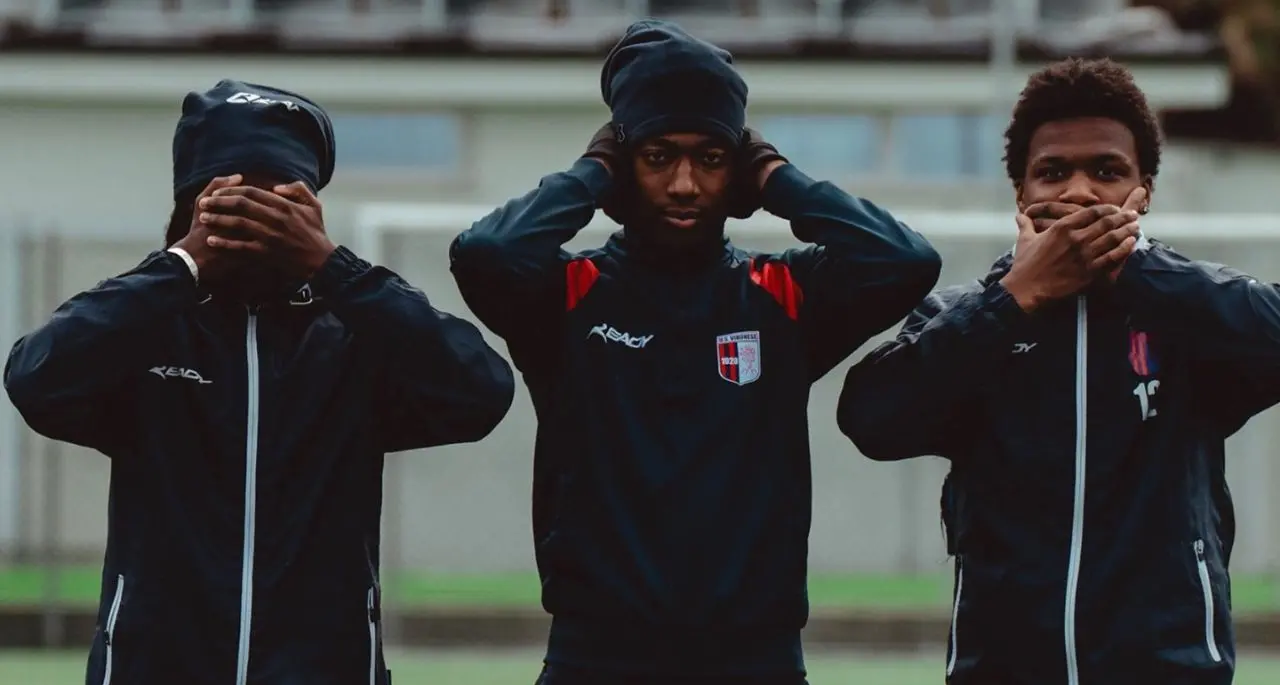 \"Non vedo, non sento, non parlo\": la squadra della Vibonese tenta di estraniarsi in vista della partita con\u00A0la Gelbison che è imperativo battere\n