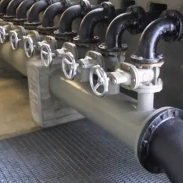 Bollette stimate, file agli sportelli e raccomandate: la denuncia di un condominio reggino contro Hermes\n