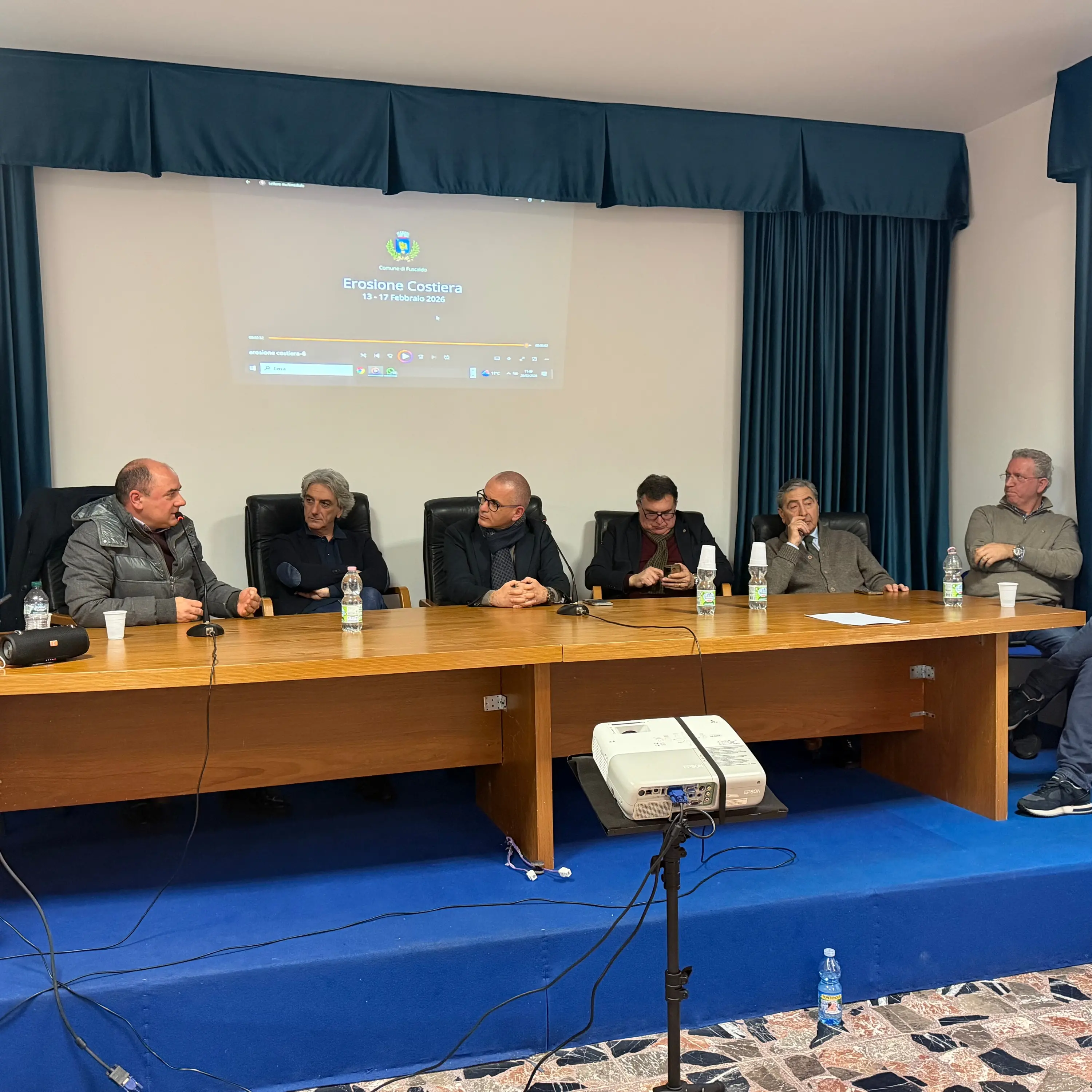 Sindaci del Tirreno cosentino uniti: «Serve un piano unico contro l’erosione»\n