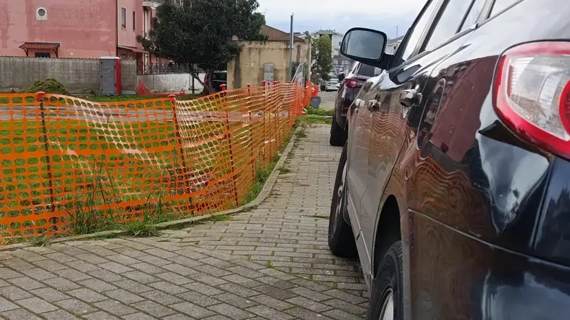 Moderata Durant, parcheggi ridotti per la nuova zona picnic. Il Comune di Vibo rassicura dopo le proteste: «Ci sarà un’area dedicata»\n