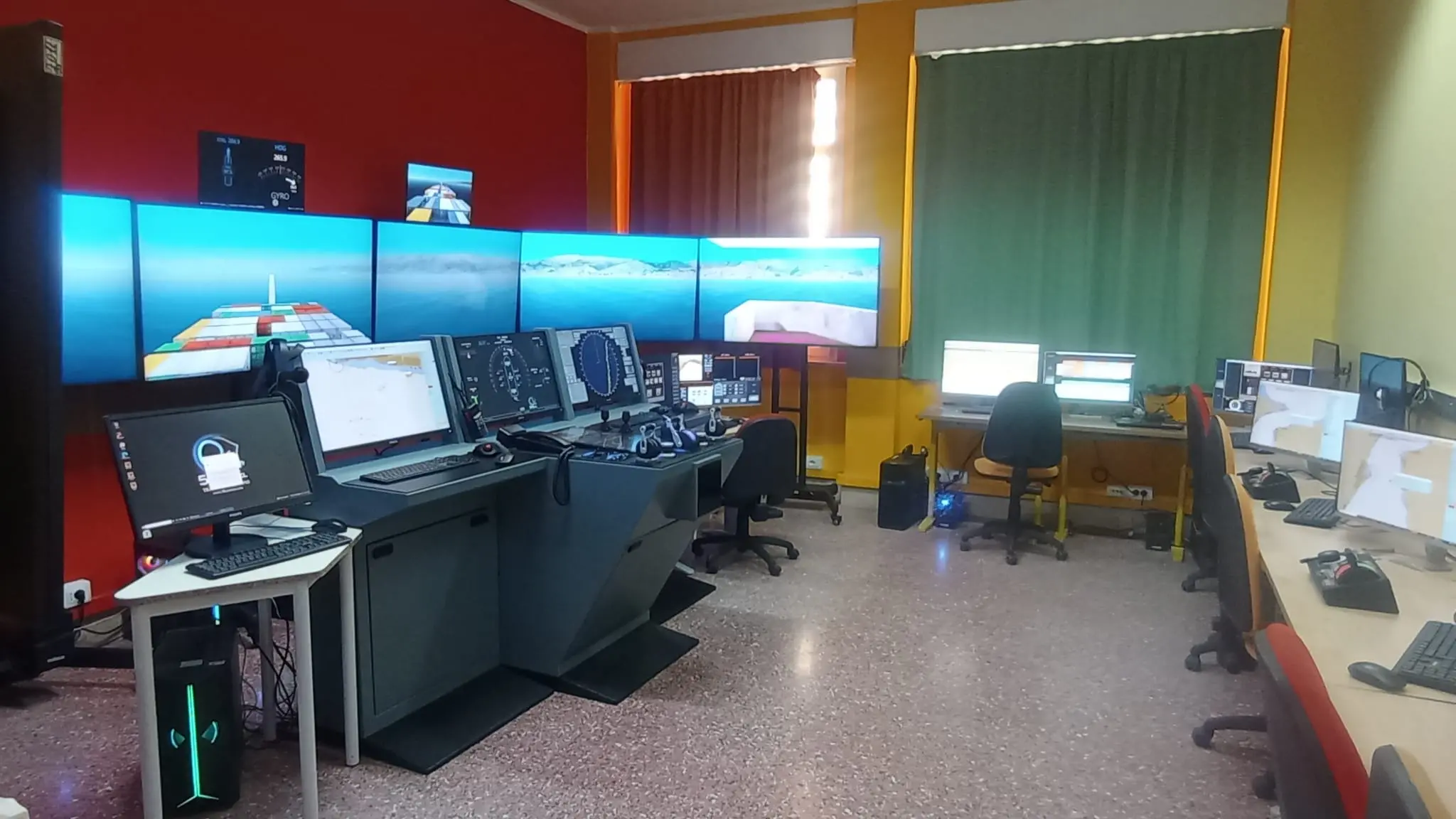 L'aula con il simulatore navale