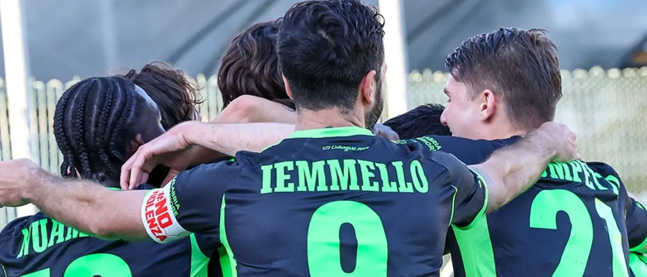 Poker per il Catanzaro, le Aquile battono a Chiavari l’Entella mettendo in fila la quarta vittoria: finale 1-3\n