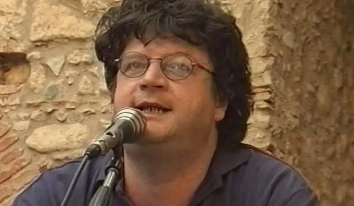 Settant’anni di Franco Dionesalvi,\u00A0Cosenza ricorda\u00A0la poesia e le Invasioni urbane che hanno cambiato la città\n