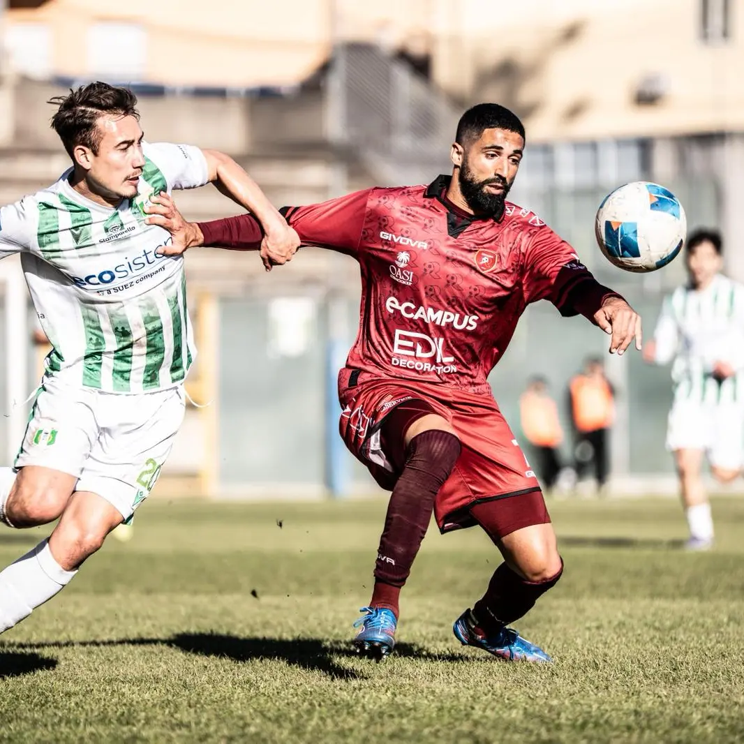 <p>La Reggina esce sconfitta dal D'Ippolito di Lamezia: contro la Vigor finisce 2-0</p>