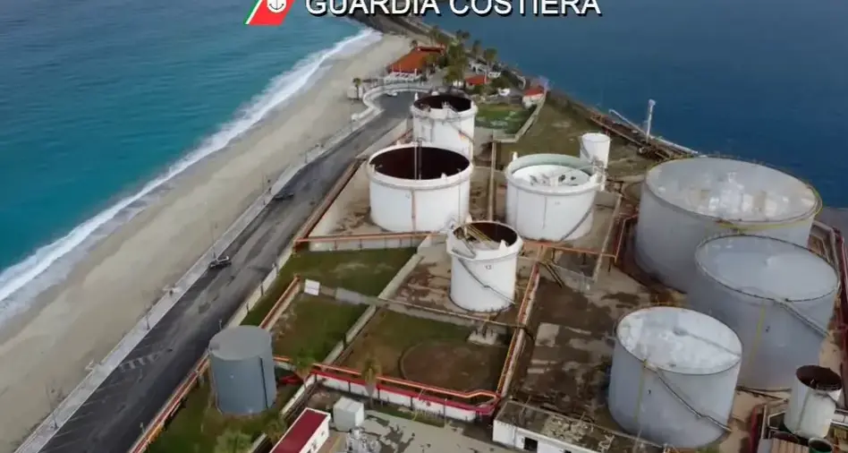 Depositi costieri, Italia Nostra: «Il Comune di Vibo poteva opporsi ma non l’ha fatto nei termini consentiti»\n