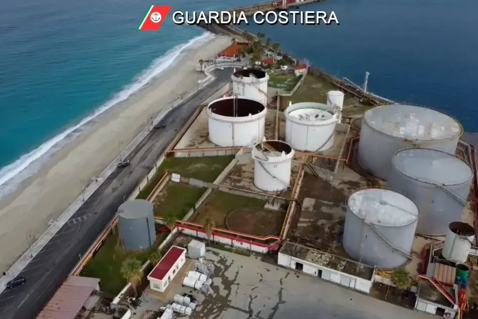 Depositi costieri, Italia Nostra: «Il Comune di Vibo poteva opporsi ma non l’ha fatto nei termini consentiti»\n