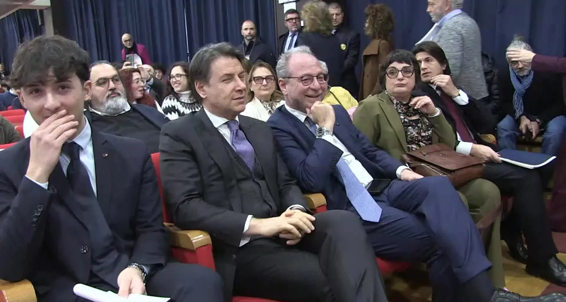 Referendum giustizia, scontro all’Unical tra Conte e Mulè sul voto