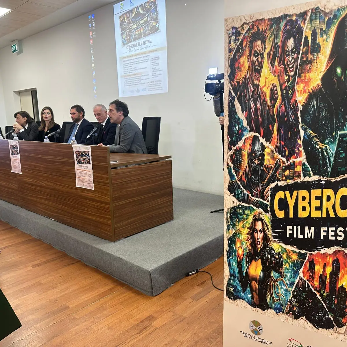 <p>A Catanzaro nasce il Cybercrime Film Festival: il cinema sfida i pericoli della rete parlando ai giovani</p>