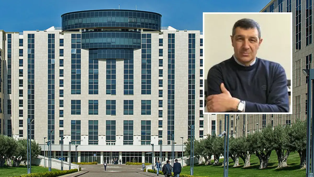 <p>Nel riquadro il manager Antonio Capristo</p>\\n