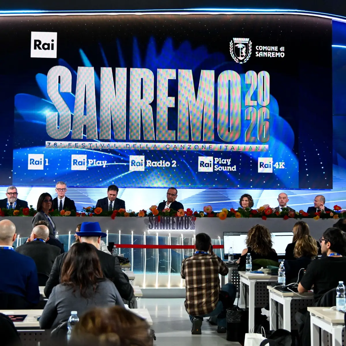 Prove generali a Sanremo: tra tormentoni studiati e confessioni intime c’è già chi corre per il podio\n