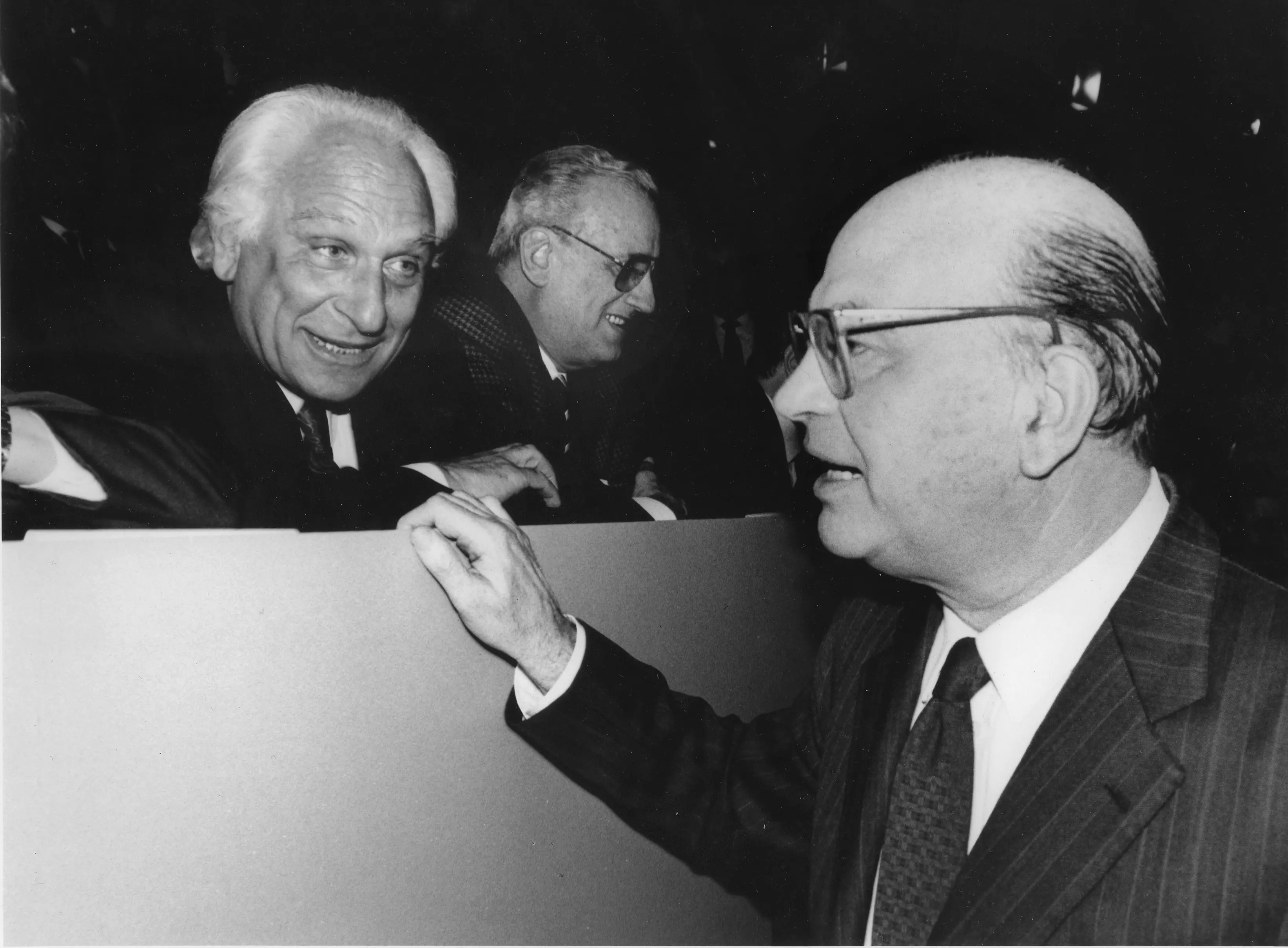 Jonadi, nella sala Nilde Iotti di Vena la presentazione del libro “Biografia di un irregolare” dedicato\u00A0a Marco Pannella\n