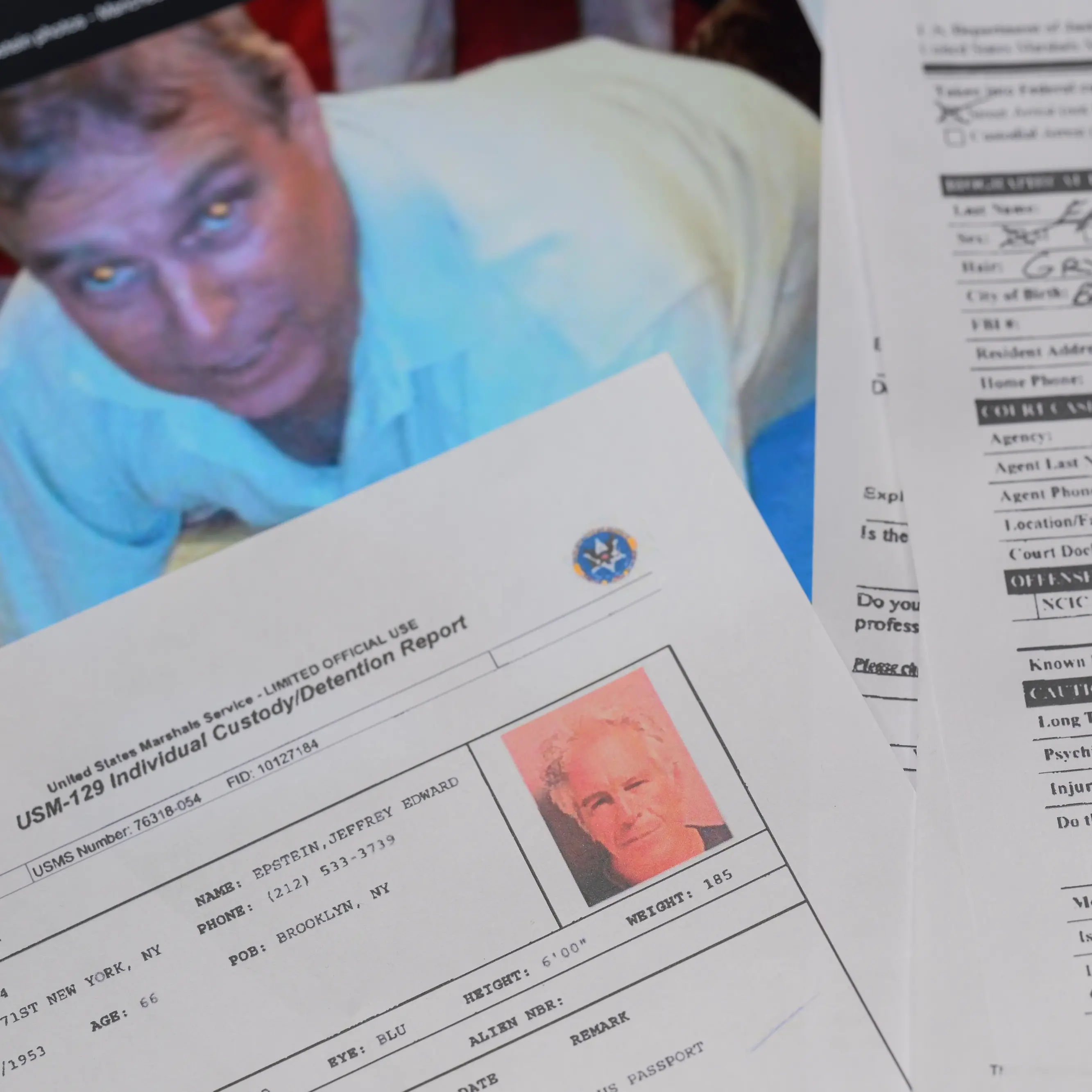 Andrea, la valanga che travolge i Windsor: «massaggi a spese dei contribuenti», escort\u00A0e scorte usate da buttafuori. Re\u00A0Carlo «esausto»\n