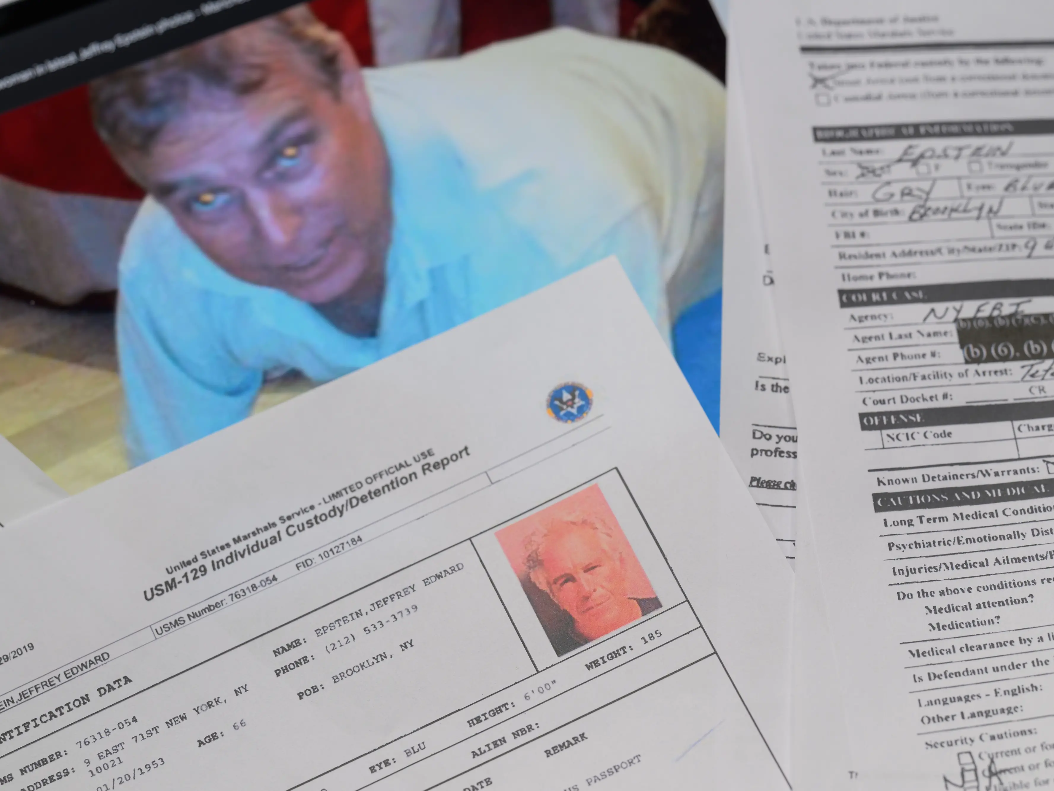 Andrea, la valanga che travolge i Windsor: «massaggi a spese dei contribuenti», escort e scorte usate da buttafuori. Re Carlo «esausto»