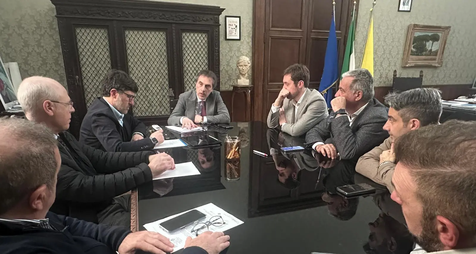 Catanzaro, demolizione edificio pericolante: circolazione provvisoria in via Carlo V\n