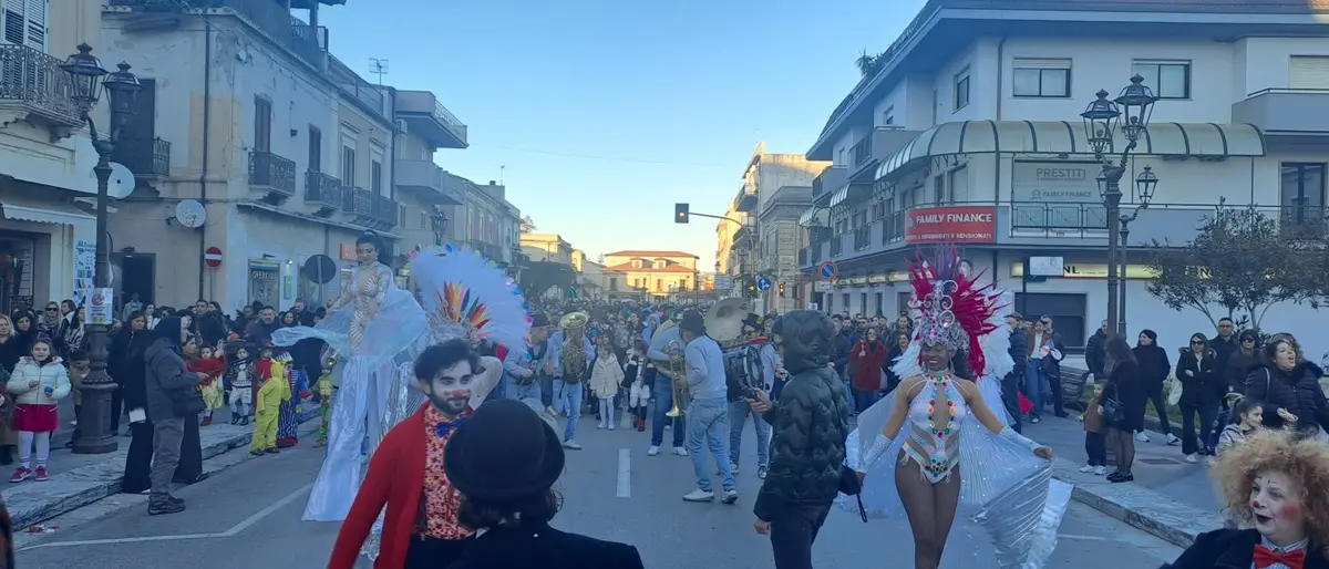 \"Siderno in maschera\" riporta in Città l'allegria del Carnevale\n