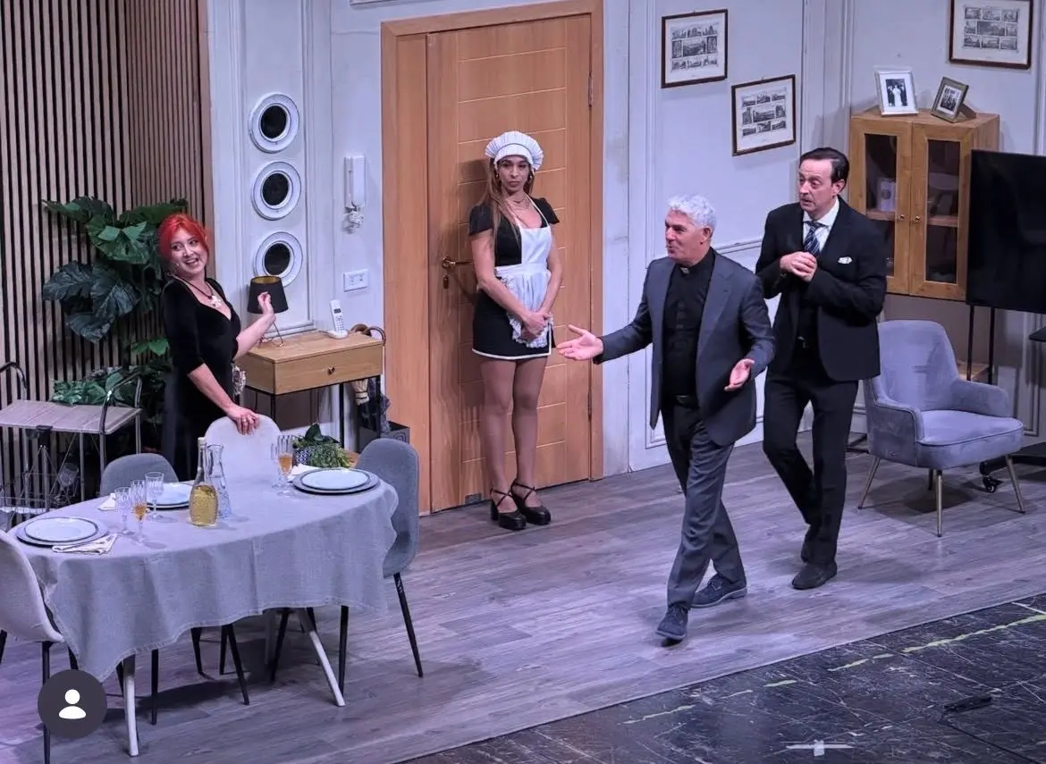 Biagio Izzo incanta e diverte il pubblico del teatro Gentile di Cittanova\n