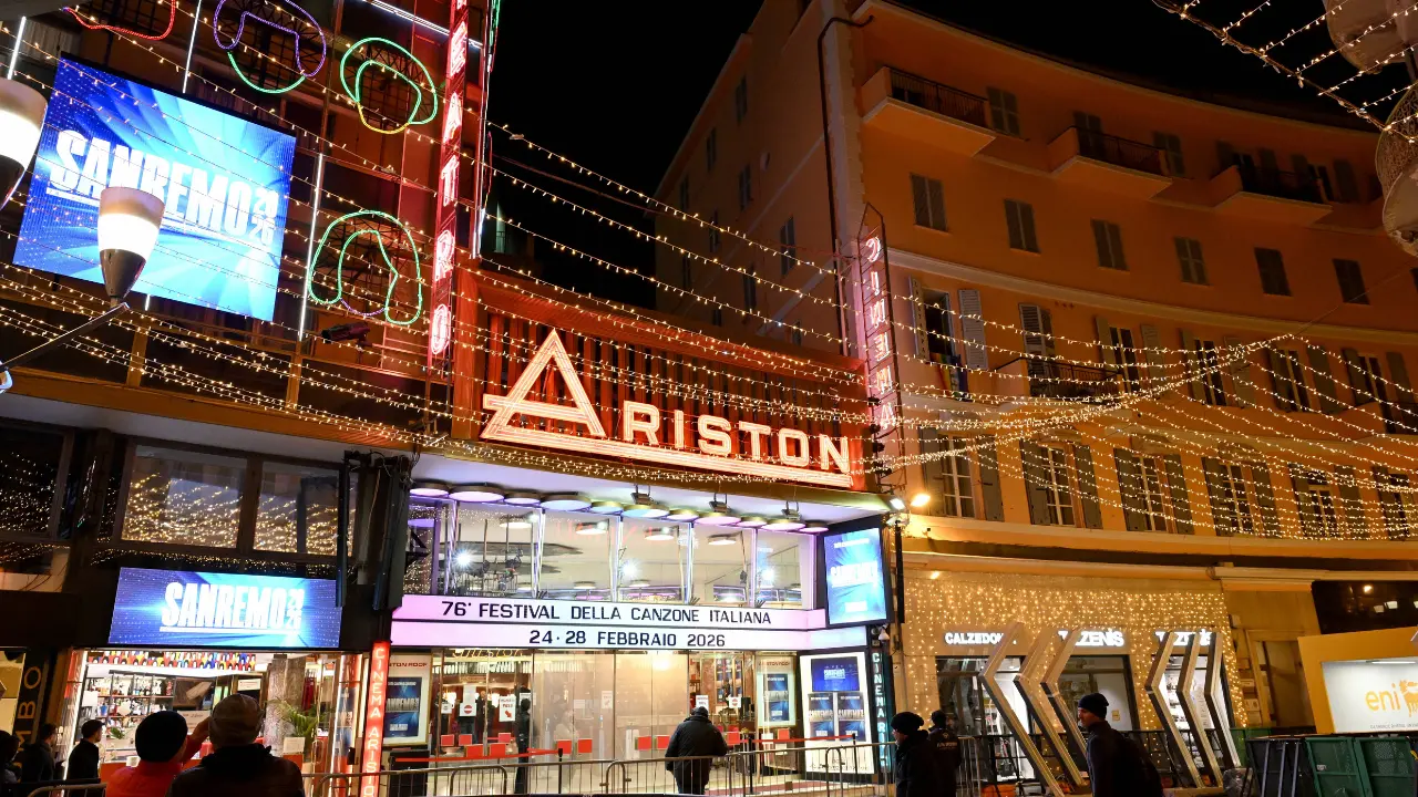 Prove generali all’Ariston: posti contesi, intoppi tecnici e primi “verdetti” del pubblico accreditato\n