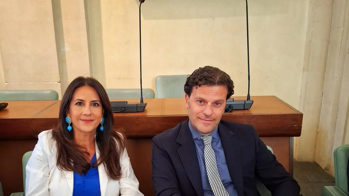 Il capogruppo Guglielmo Caputo e la consigliera Daniela Romano