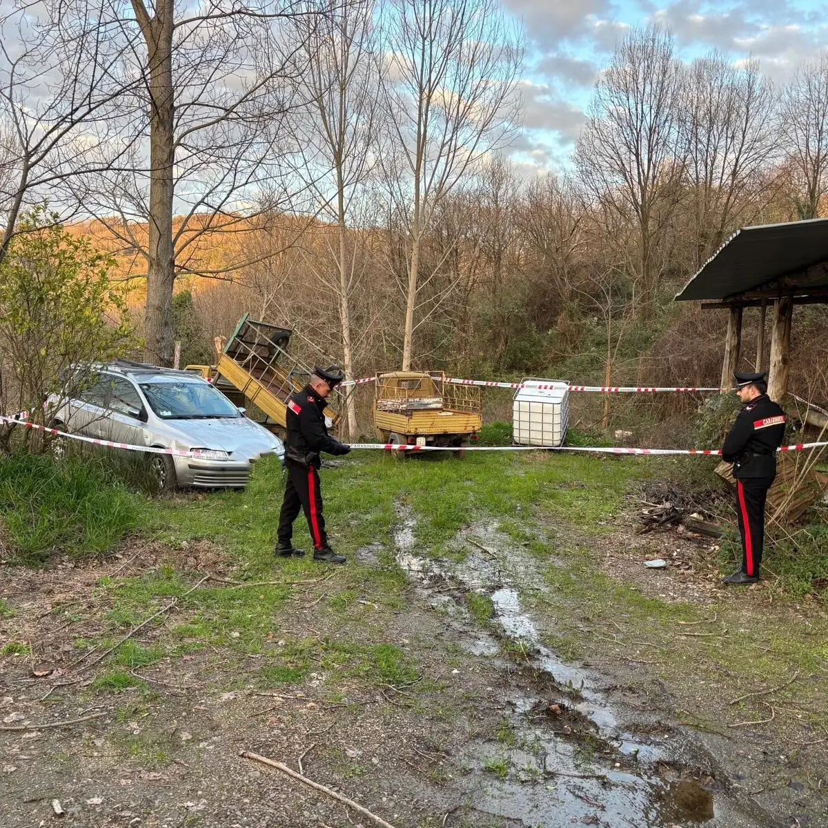 Discarica abusiva a Motta Santa Lucia, denunciate due persone e area posta sotto sequestro\n