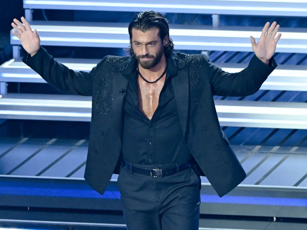 Can Yaman, da Sanremo a Sandokan: tre allenamenti al giorno e il digiuno 16:8 per trasformarsi nel pirata di Rai 1