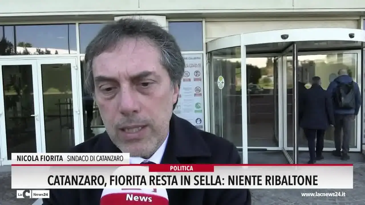 Catanzaro, Fiorita resta in sella: niente ribaltone