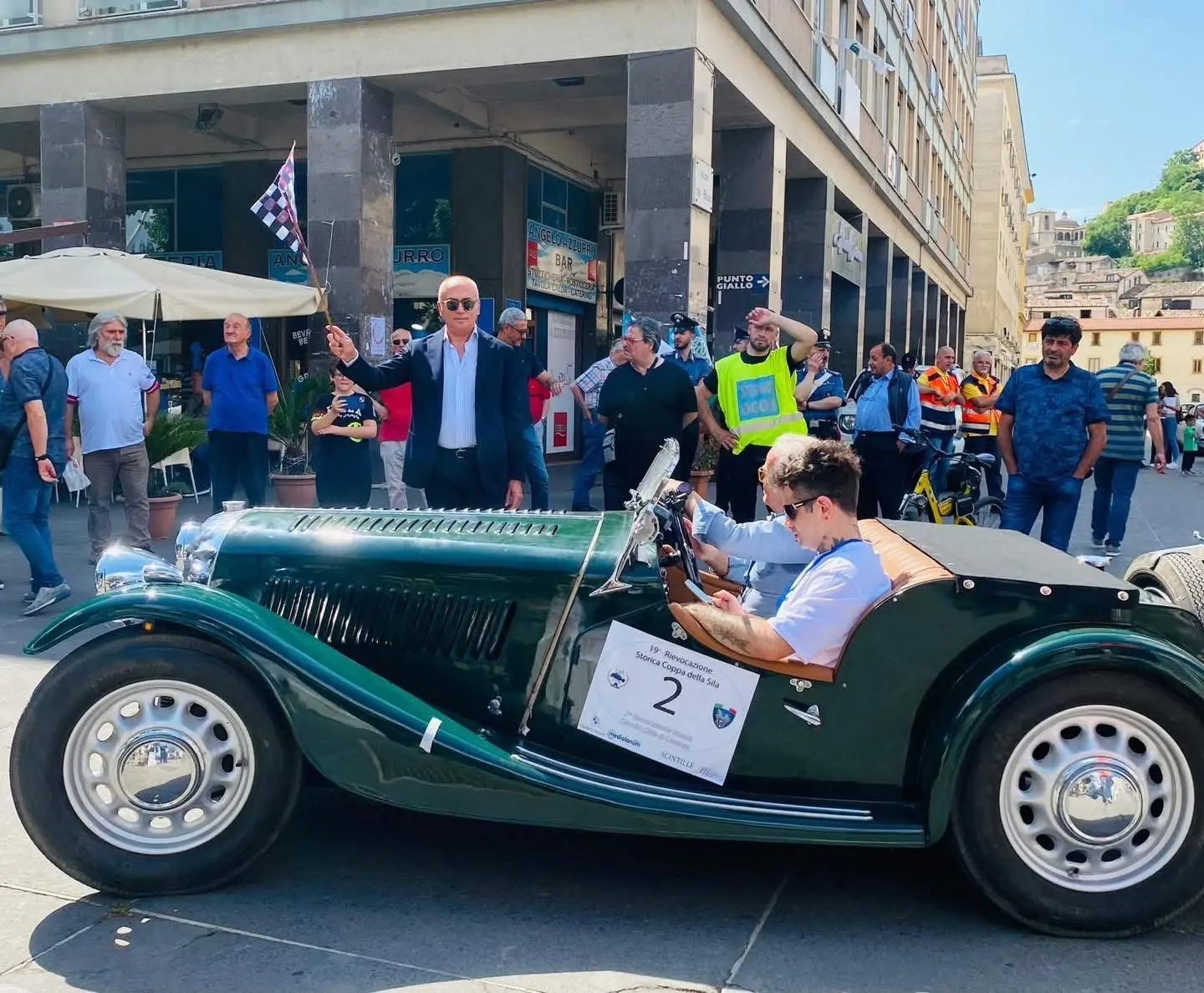 Coppa Sila, applausi alla Scuderia Brutia: “Manovella d’oro 2025” dall’ASI\n