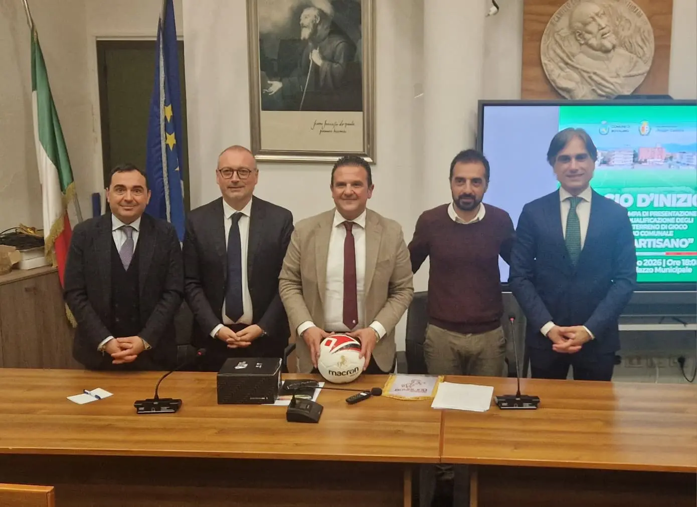 Bovalino, presentata la riqualificazione dello stadio “Lollò Cartisano”\n