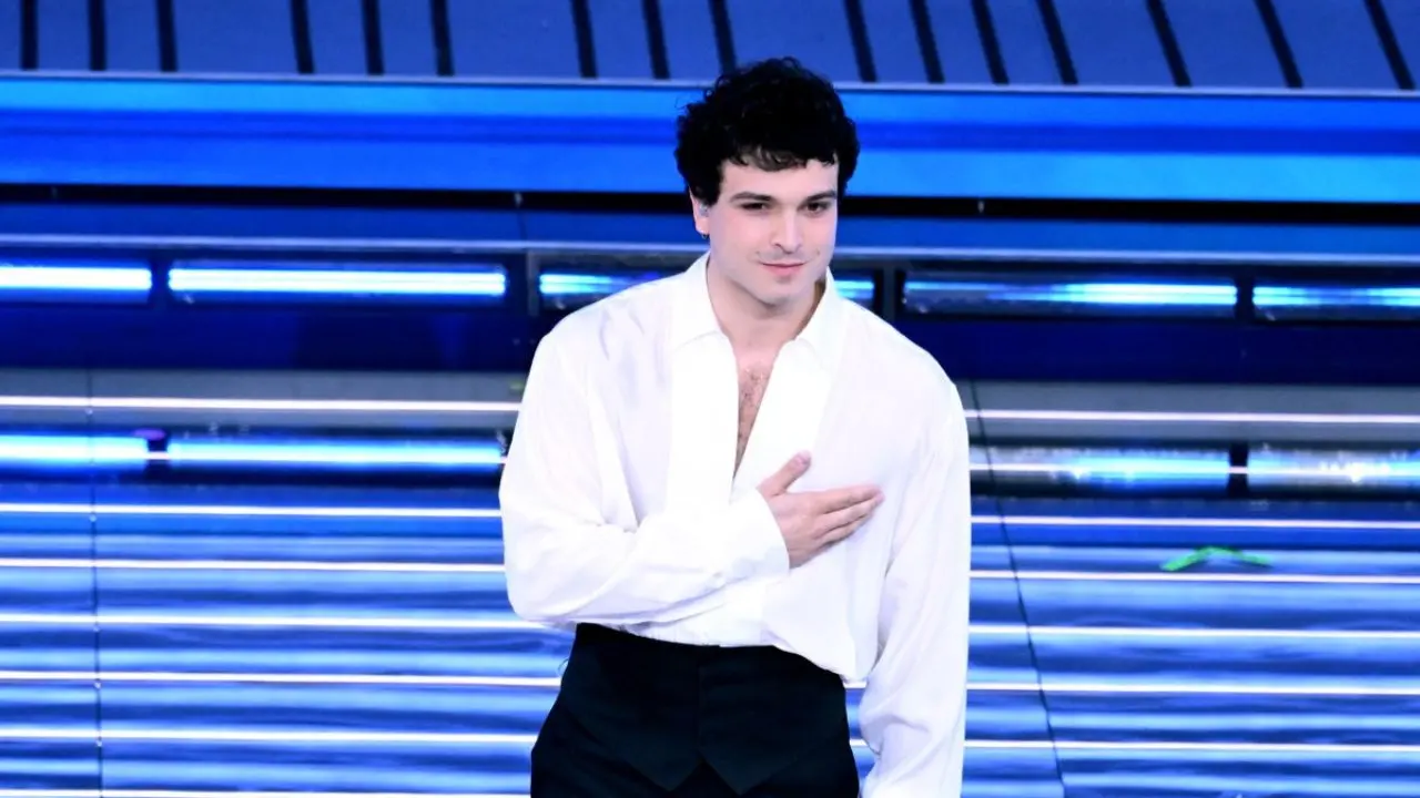 È alla sua terza partecipazione a Sanremo, Leo Gassmann:\u00A0«In tempi bui cantare l’amore è un atto di coraggio»\n