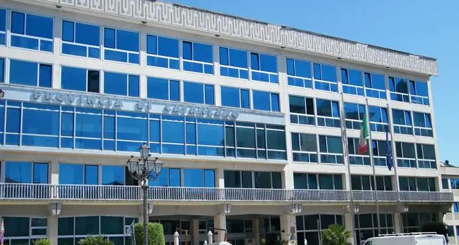 <p>Provinciali, la sfida a Catanzaro: quattro “civiche” di centrodestra e listone unico per il centrosinistra</p>