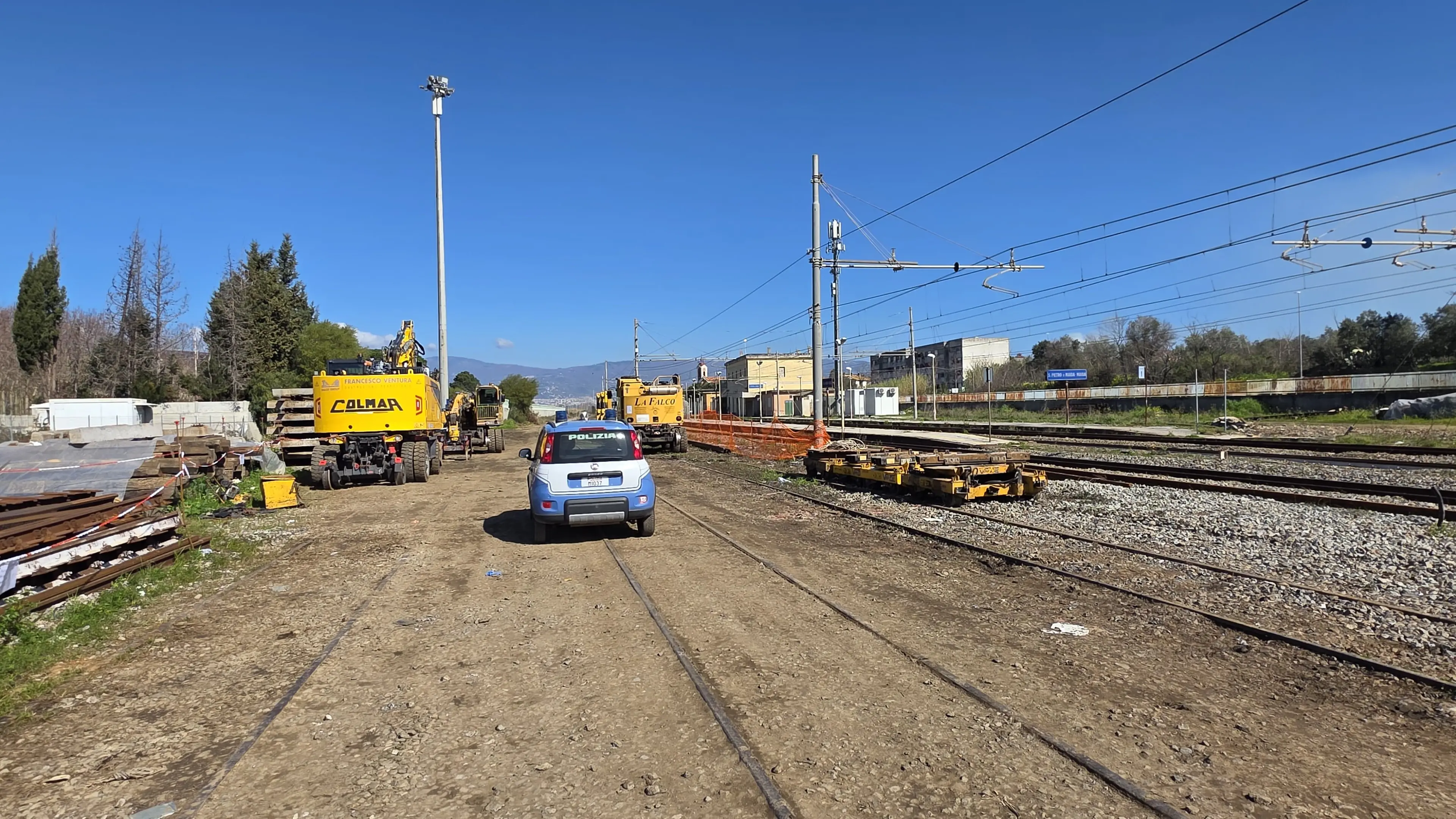 Polfer di Lamezia Terme, deferite quattro persone per il reato di furto aggravato\u00A0all’interno del cantiere di una ditta appaltatrice per RFI\n