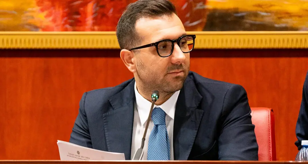 Calabria prima in Italia per leggi nate in Consiglio: il record dell'82,4% certificato dal Rapporto Camera dei Deputati\n