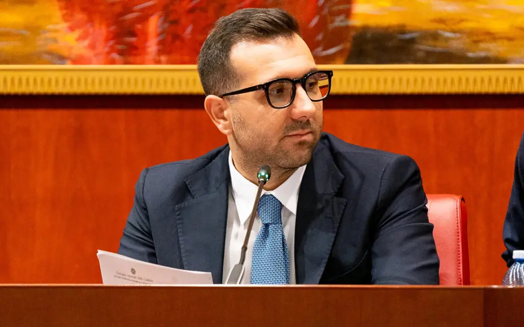 Calabria prima in Italia per leggi nate in Consiglio: il record dell'82,4% certificato dal Rapporto Camera dei Deputati\n