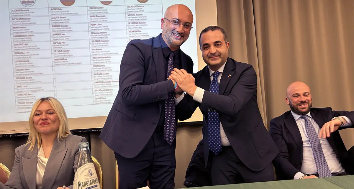 <p><span style=\"color:hsl(0, 75%, 60%);\">Cannizzaro senza freni</span>: «Caruso chi? Lui e Falcomatà possono stringersi la mano per i fallimenti a Cosenza e Reggio»</p>