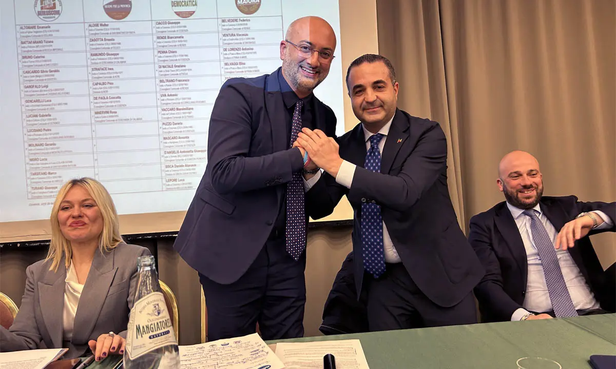 Cannizzaro senza freni: «Caruso chi? Lui e Falcomatà possono stringersi la mano per i\u00A0fallimenti a Cosenza e Reggio»\n