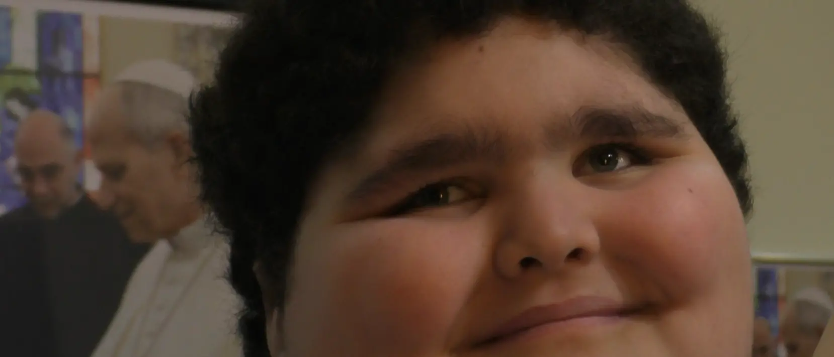 Dodici\u00A0anni e quasi 200 chili per una rara malattia, la storia di Mariano che ha conquistato anche il Papa: «Non mi aspettavo questo affetto»\n