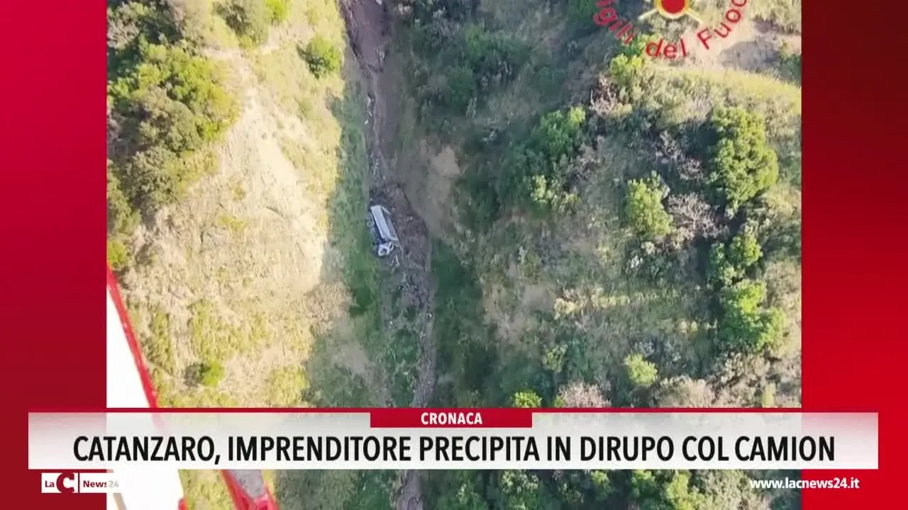 Catanzaro, imprenditore precipita in dirupo col camion